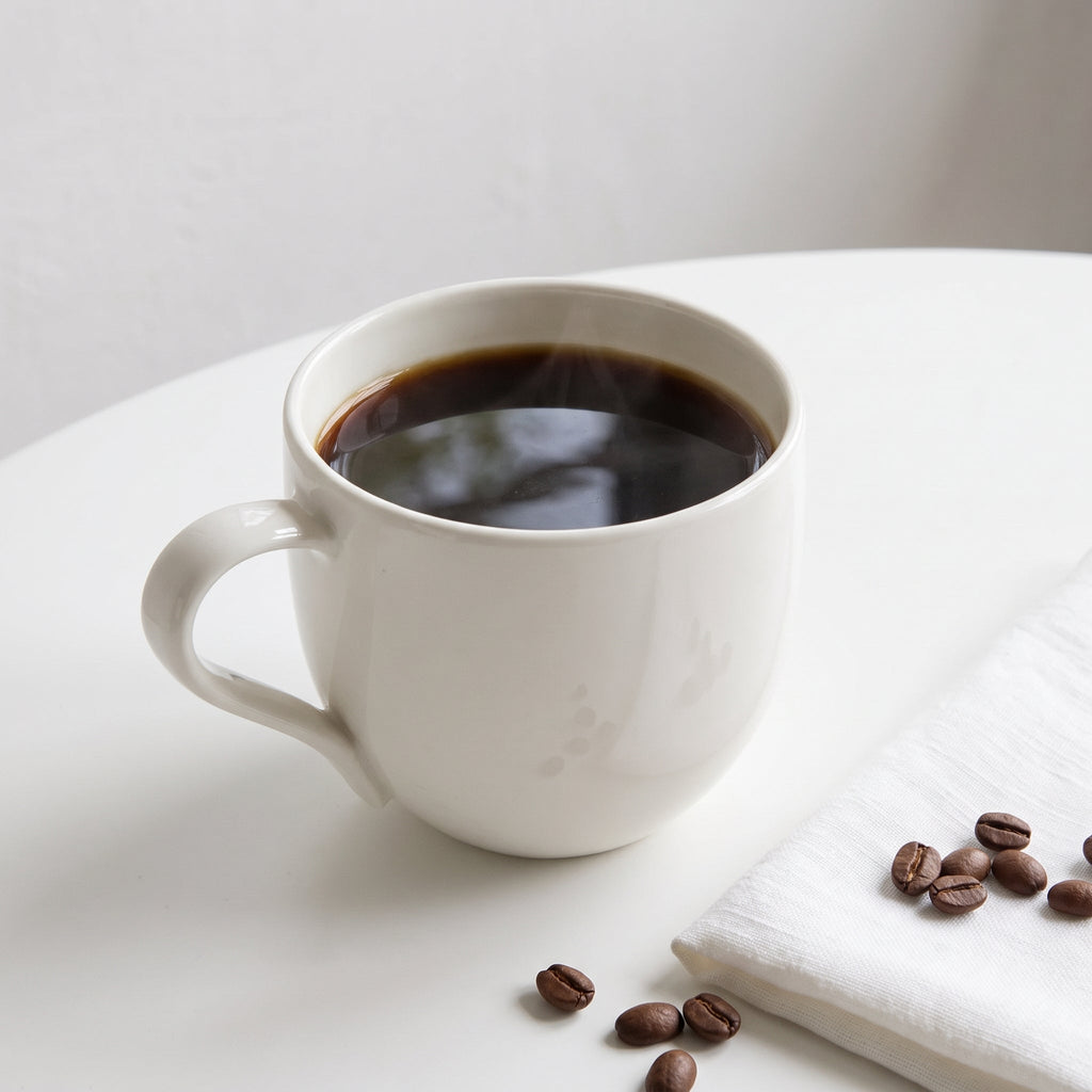 Minimalist white porcelain cup – Elegant mug for coffee and tea