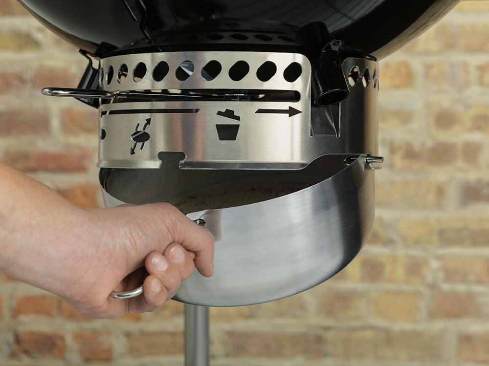 Weber Performer Deluxe 22" Charcoal BBQ – view 9