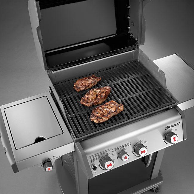 Weber Spirit E-330 Gas BBQ, 3-Burner with Side Burner – view 4