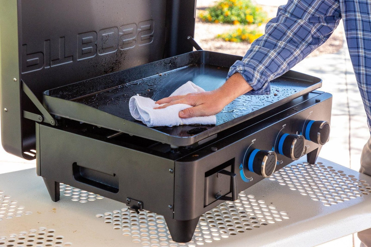 Pit Boss Ultimate 3-Burner Plancha Griddle with Cover – view 12